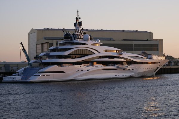 Les yachts de luxe : tendances et modèles incontournables en 2025
